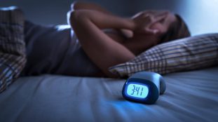 Les effets du stress sur la qualité du sommeil et comment les réduire